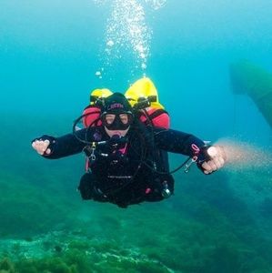 Meet your Posher, Carrie